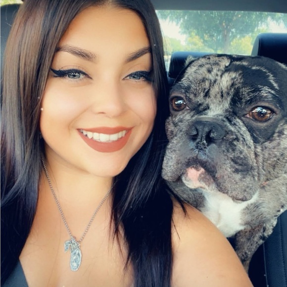 Meet your Posher, Janelle - Picture 1 of 1